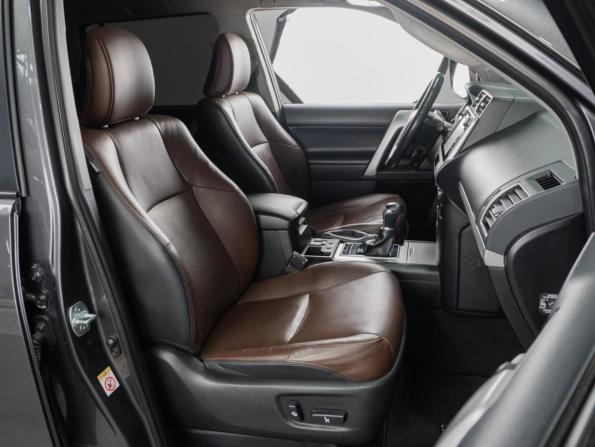 Toyota Land Cruiser Prado 150 Series Рестайлинг 2 с пробегом 2019 года, цена 5 879 000 рублей, 184028 км, внедорожник, Автокод Объявления