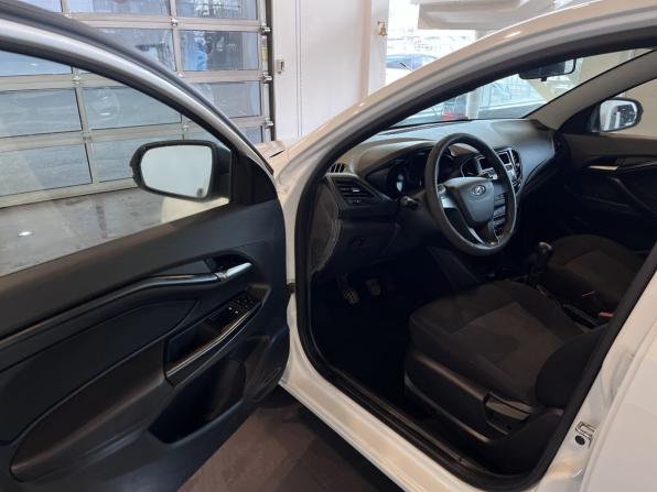 Lada (ВАЗ) Vesta I с пробегом 2021 года, цена 1 226 000 рублей, 90181 км, седан, Автокод Объявления