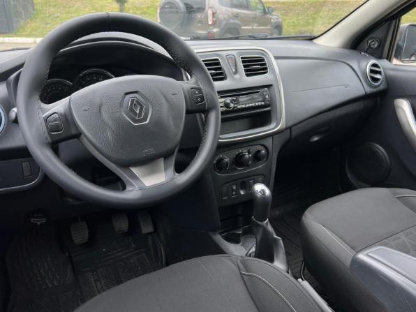 Renault Sandero II с пробегом 2015 года, цена 850 000 рублей, 91000 км, хэтчбек, Автокод Объявления