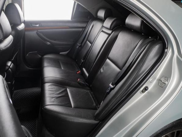 Toyota Avensis II Рестайлинг с пробегом 2006 года, цена 950 000 рублей, 209323 км, седан, Автокод Объявления