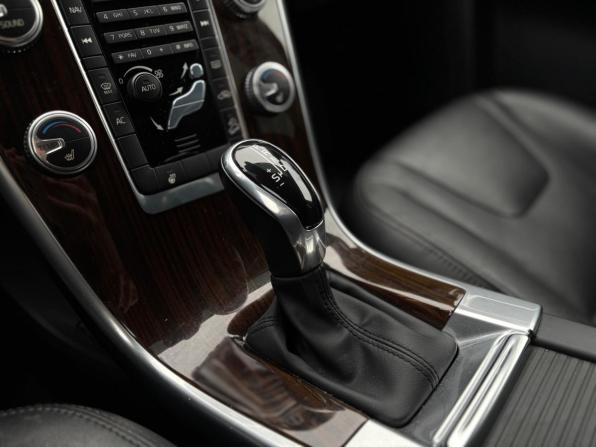 Volvo XC60 I Рестайлинг с пробегом 2015 года, цена 1 865 000 рублей, 187400 км, внедорожник, Автокод Объявления