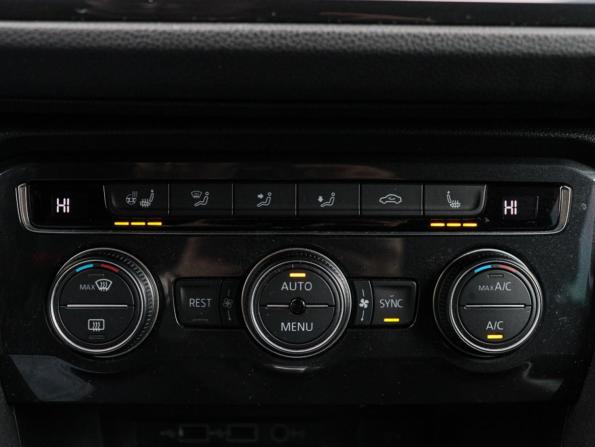 Volkswagen Tiguan II с пробегом 2020 года, цена 2 750 000 рублей, 49000 км, внедорожник, Автокод Объявления
