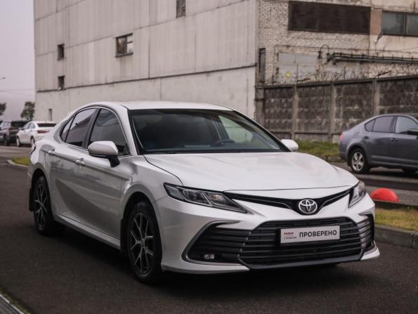 Toyota Camry VIII (XV70) Рестайлинг с пробегом 2021 года, цена 2 499 777 рублей, 117865 км, седан, Автокод Объявления