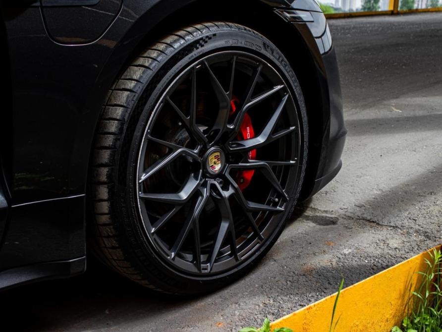 Porsche Taycan I Москва  - изображение 16