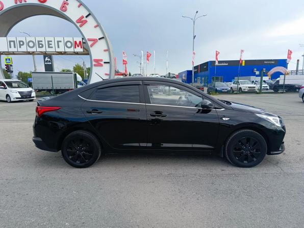 Hyundai Solaris II Рестайлинг с пробегом 2021 года, цена 1 649 995 рублей, 77869 км, седан, Автокод Объявления