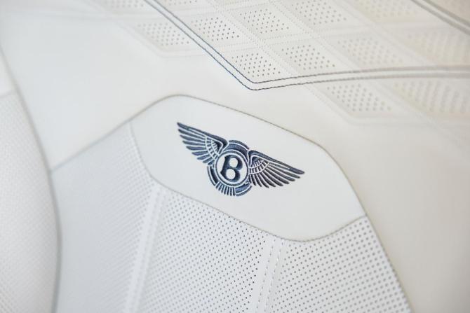Новый Bentley Bentayga I Рестайлинг 2025 года, цена 47 555 100 рублей, внедорожник, Автокод Объявления