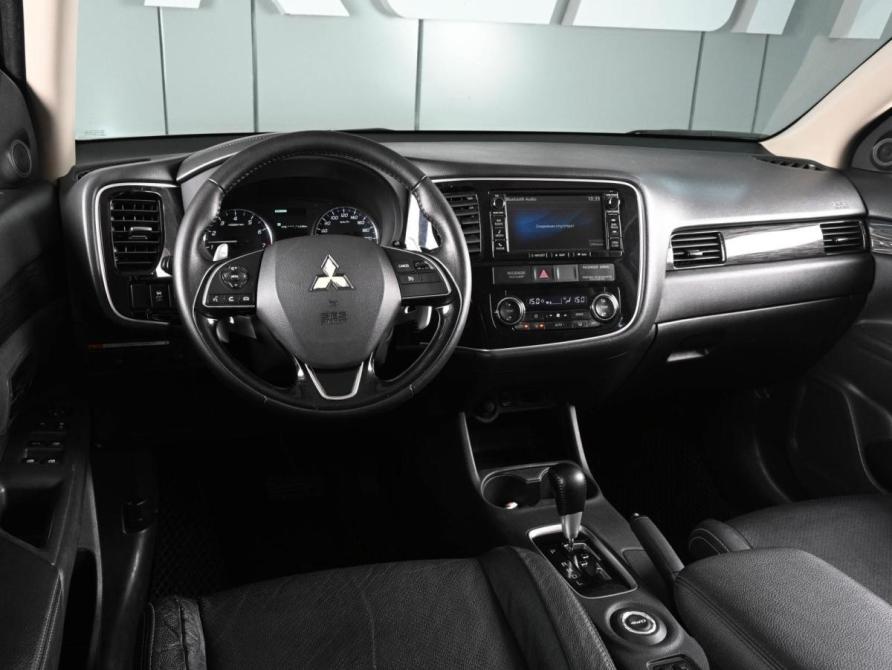 Mitsubishi Outlander III Рестайлинг Ростов-на-Дону  - изображение 6