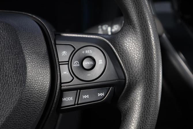 Toyota Corolla Cross I с пробегом 2024 года, цена 2 899 000 рублей, 26650 км, внедорожник, Автокод Объявления