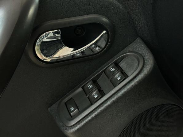 Renault Duster I Рестайлинг с пробегом 2015 года, цена 1 320 000 рублей, 99238 км, внедорожник, Автокод Объявления