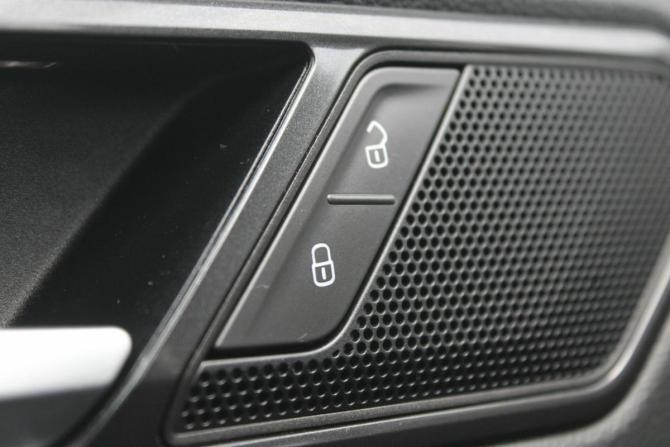 Volkswagen Tiguan II с пробегом 2018 года, цена 2 810 000 рублей, 48000 км, внедорожник, Автокод Объявления