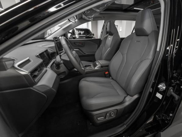 Toyota RAV4 VI (XA60) с пробегом 2026 года, цена 4 300 000 рублей, 25 км, внедорожник, Автокод Объявления