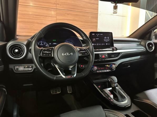 Kia Cerato IV Рестайлинг с пробегом 2022 года, цена 2 899 999 рублей, 35952 км, седан, Автокод Объявления