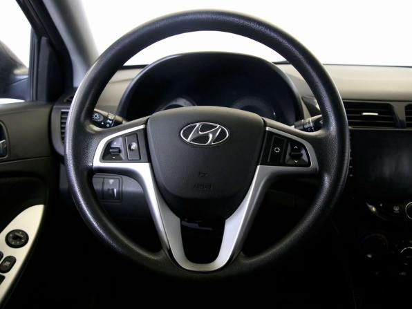 Hyundai Solaris I с пробегом 2012 года, цена 745 000 рублей, 130000 км, седан, Автокод Объявления