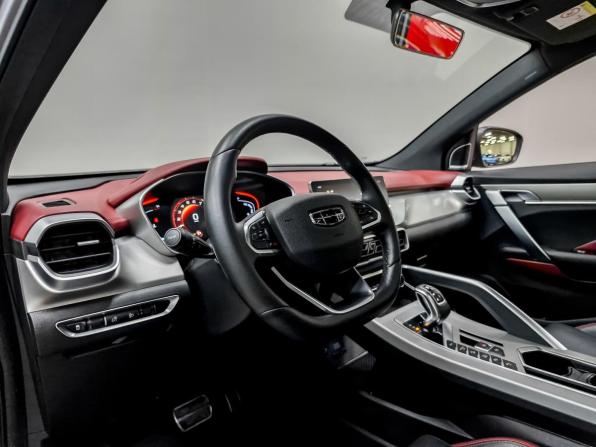 Geely Coolray I с пробегом 2022 года, цена 2 065 000 рублей, 15500 км, внедорожник, Автокод Объявления