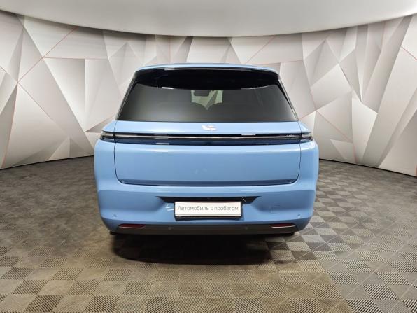 Li Auto (Lixiang) L8 I с пробегом 2023 года, цена 5 995 000 рублей, 44607 км, внедорожник, Автокод Объявления