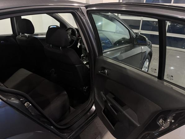 Opel Astra H Рестайлинг с пробегом 2010 года, цена 595 000 рублей, 166220 км, хэтчбек, Автокод Объявления