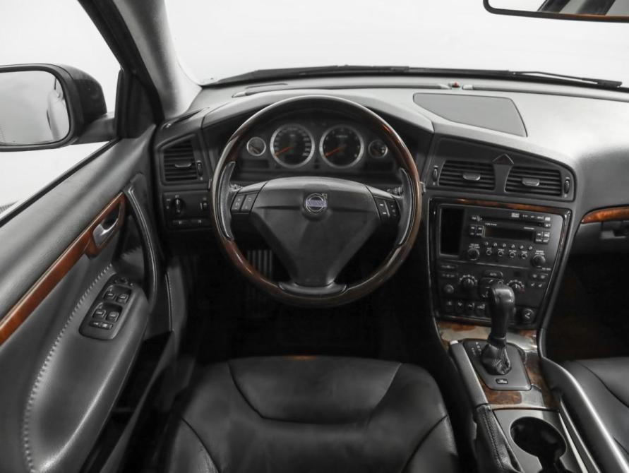 Volvo XC70 I Рестайлинг Санкт-Петербург  - изображение 12