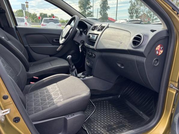 Renault Sandero II с пробегом 2017 года, цена 959 000 рублей, 96136 км, хэтчбек, Автокод Объявления
