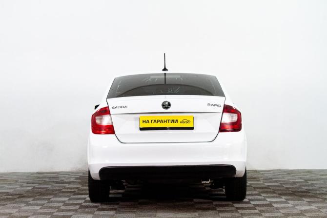 Skoda Rapid I Рестайлинг с пробегом 2018 года, цена 729 000 рублей, 492000 км, лифтбек, Автокод Объявления