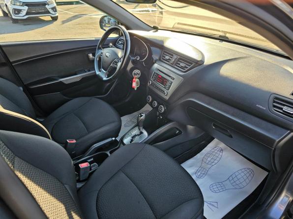 Kia Rio III Рестайлинг с пробегом 2016 года, цена 999 995 рублей, 103455 км, седан, Автокод Объявления