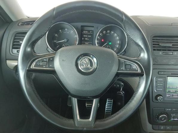 Skoda Yeti I Рестайлинг с пробегом 2013 года, цена 1 090 000 рублей, 189862 км, внедорожник, Автокод Объявления