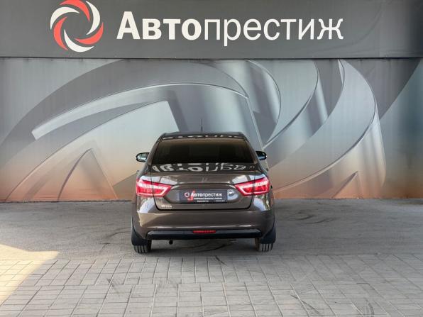 Lada (ВАЗ) Vesta I с пробегом 2017 года, цена 870 000 рублей, 135160 км, седан, Автокод Объявления