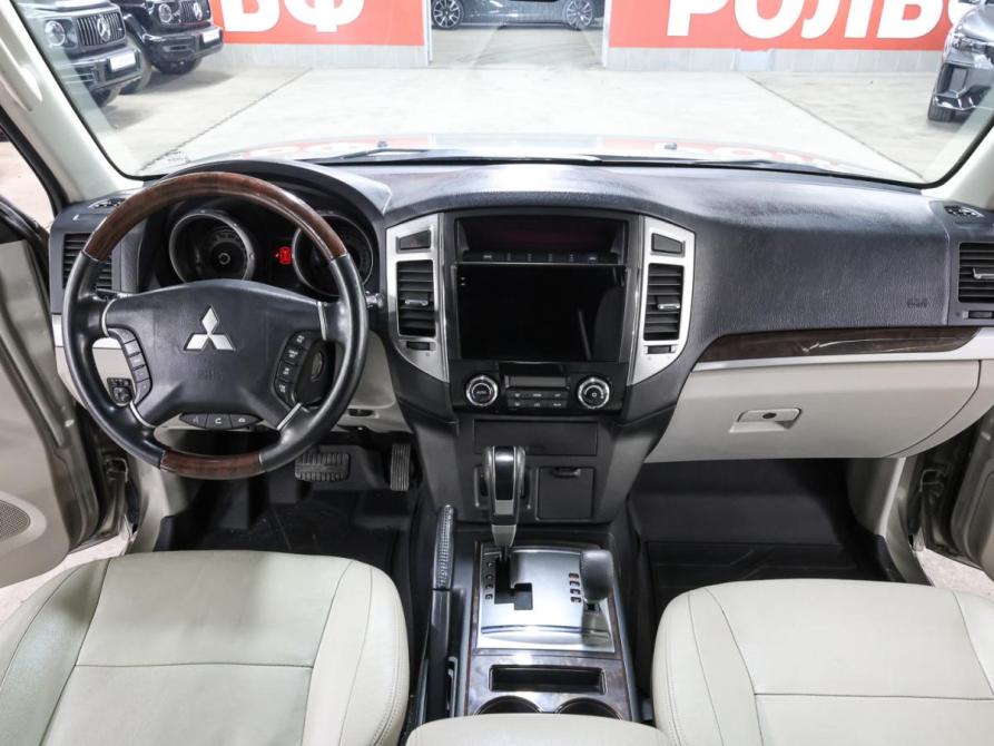 Mitsubishi Pajero IV Рестайлинг 2 Москва  - изображение 16