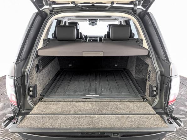 Land Rover Range Rover IV Рестайлинг с пробегом 2018 года, цена 8 231 000 рублей, 64313 км, внедорожник, Автокод Объявления