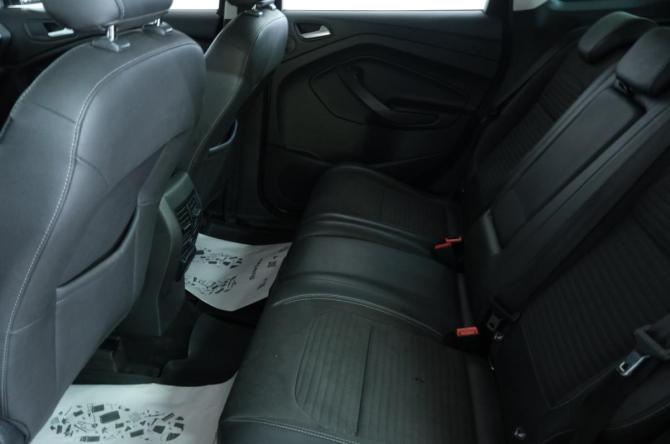 Ford Kuga II Рестайлинг с пробегом 2018 года, цена 1 549 000 рублей, 233000 км, внедорожник, Автокод Объявления