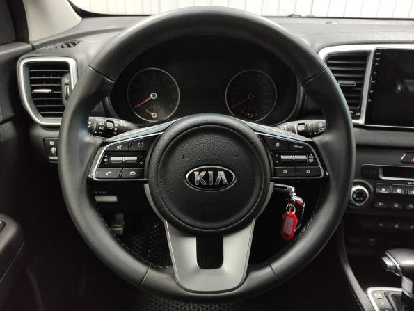 Kia Sportage IV Рестайлинг с пробегом 2021 года, цена 2 389 000 рублей, 92506 км, внедорожник, Автокод Объявления