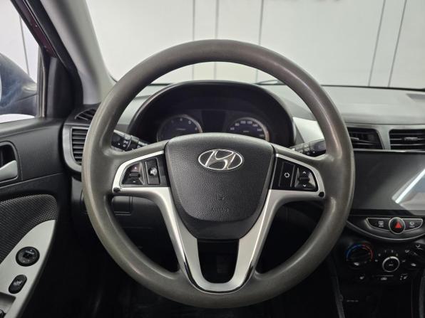 Hyundai Solaris I с пробегом 2012 года, цена 825 000 рублей, 178000 км, хэтчбек, Автокод Объявления