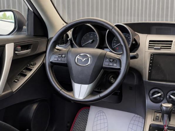 Mazda 3 II (BL) Рестайлинг с пробегом 2013 года, цена 857 000 рублей, 209856 км, седан, Автокод Объявления