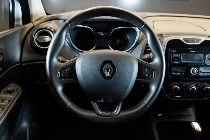 Renault Kaptur I с пробегом 2017 года, цена 1 320 000 рублей, 100131 км, внедорожник, Автокод Объявления