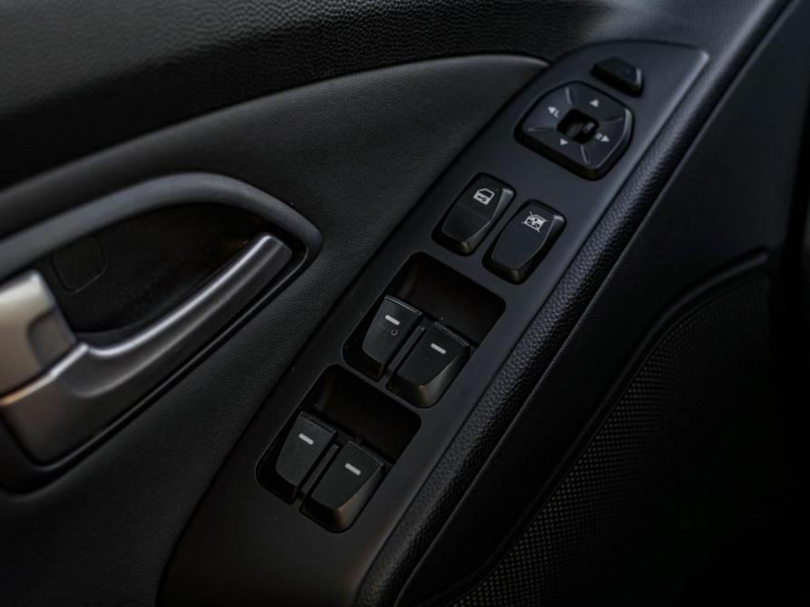 Hyundai ix35 I Санкт-Петербург  - изображение 11