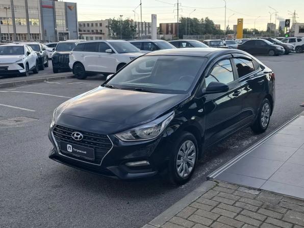 Hyundai Solaris II с пробегом 2017 года, цена 953 000 рублей, 170341 км, седан, Автокод Объявления