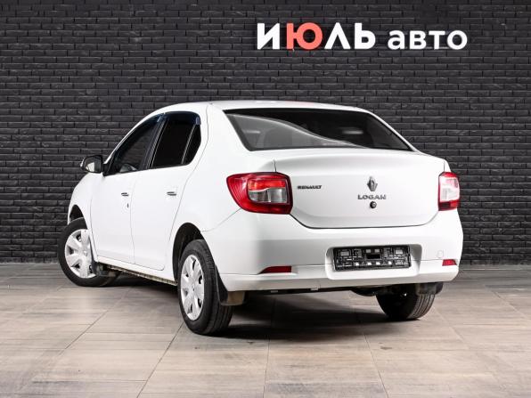 Renault Logan II с пробегом 2015 года, цена 440 000 рублей, 368390 км, седан, Автокод Объявления