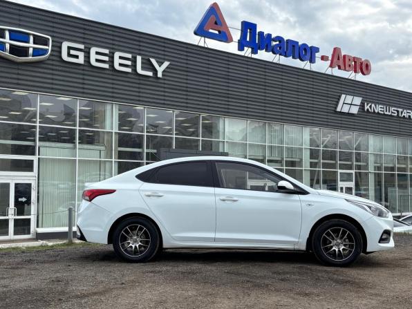 Hyundai Solaris II с пробегом 2019 года, цена 978 000 рублей, 284000 км, седан, Автокод Объявления