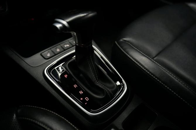 Kia Rio IV Рестайлинг с пробегом 2021 года, цена 1 999 000 рублей, 86000 км, хэтчбек, Автокод Объявления