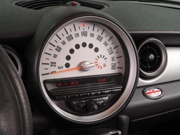 Mini Hatch II (R56) Рестайлинг с пробегом 2011 года, цена 799 000 рублей, 162266 км, хэтчбек, Автокод Объявления