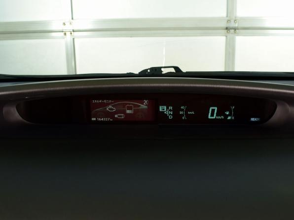 Toyota Prius III Рестайлинг (XW30) с пробегом 2015 года, цена 1 099 999 рублей, 164326 км, лифтбек, Автокод Объявления