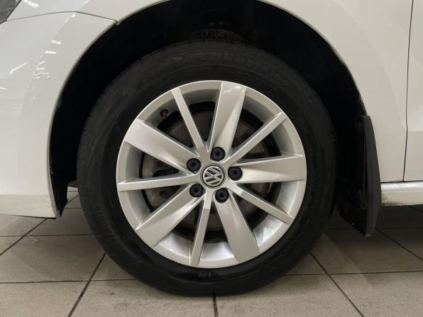 Volkswagen Polo V Рестайлинг с пробегом 2016 года, цена 1 049 000 рублей, 164038 км, седан, Автокод Объявления