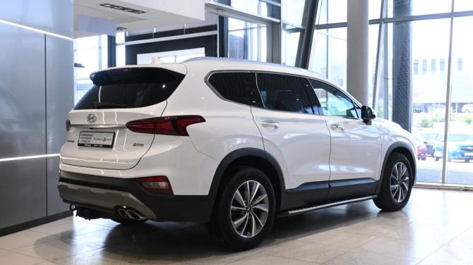 Hyundai Santa Fe III Рестайлинг с пробегом 2018 года, цена 2 025 000 рублей, 193221 км, внедорожник, Автокод Объявления