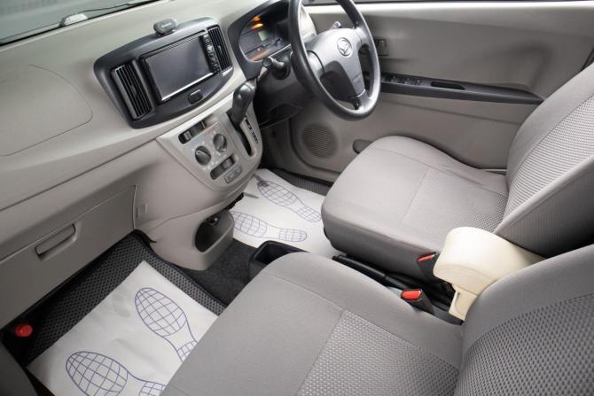 Daihatsu Mira e:S I Рестайлинг с пробегом 2015 года, цена 599 000 рублей, 100962 км, хэтчбек, Автокод Объявления
