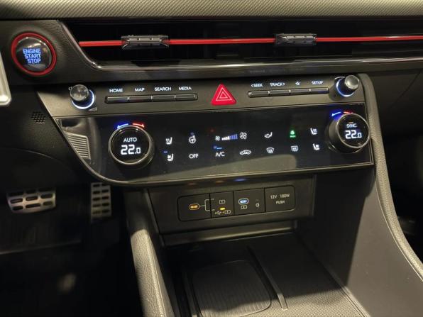 Hyundai Sonata VIII (DN8) Рестайлинг с пробегом 2024 года, цена 3 640 000 рублей, 91488 км, седан, Автокод Объявления