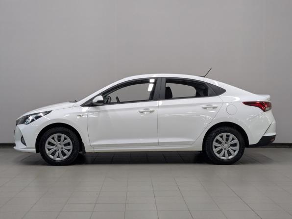 Hyundai Solaris II Рестайлинг с пробегом 2022 года, цена 1 595 000 рублей, 90141 км, седан, Автокод Объявления