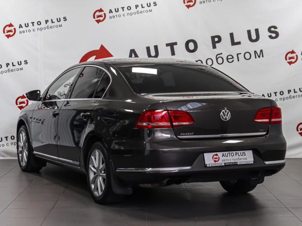 Volkswagen Passat B7 с пробегом 2012 года, цена 1 199 000 рублей, 214277 км, седан, Автокод Объявления