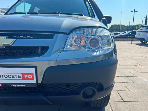 Chevrolet Niva I Рестайлинг с пробегом 2017 года, цена 694 900 рублей, 116971 км, внедорожник, Автокод Объявления