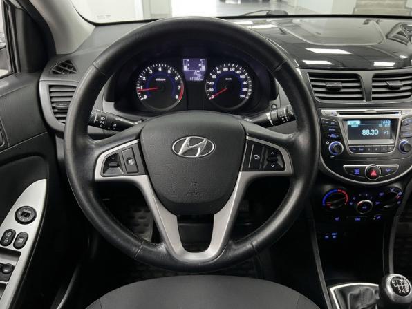 Hyundai Solaris I Рестайлинг с пробегом 2016 года, цена 1 100 000 рублей, 117000 км, седан, Автокод Объявления