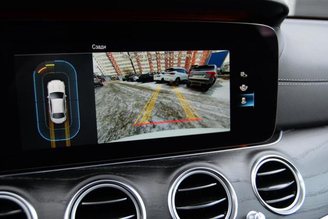 Mercedes-Benz E-Класс V (W213 S213 C238) Рестайлинг с пробегом 2021 года, цена 4 700 000 рублей, 68512 км, седан, Автокод Объявления
