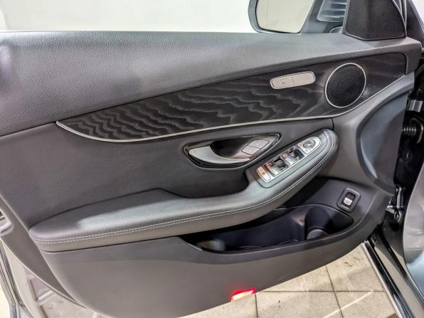 Mercedes-Benz C-Класс IV (W205) Рестайлинг с пробегом 2020 года, цена 2 915 000 рублей, 59230 км, седан, Автокод Объявления